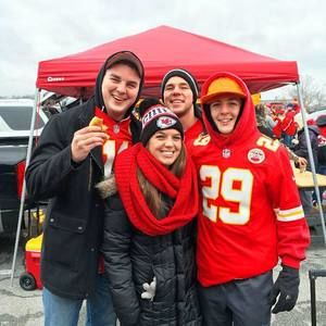 Meet your Posher, Kevin